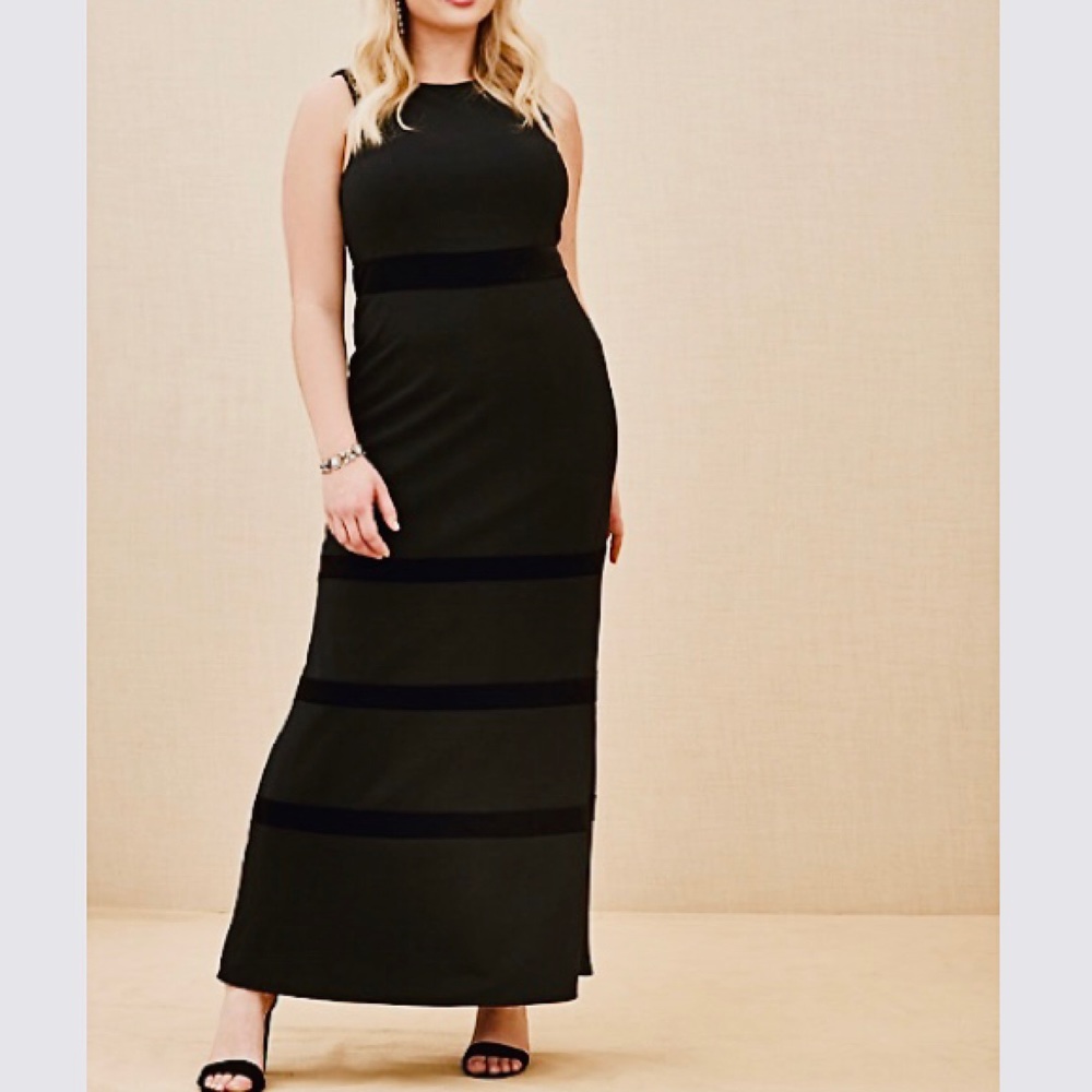 TORRID | Gorgeous Velvet Gown | Black | 0X